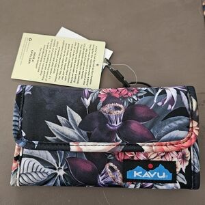KAVU Women's Floral Wallet - Black and Pink